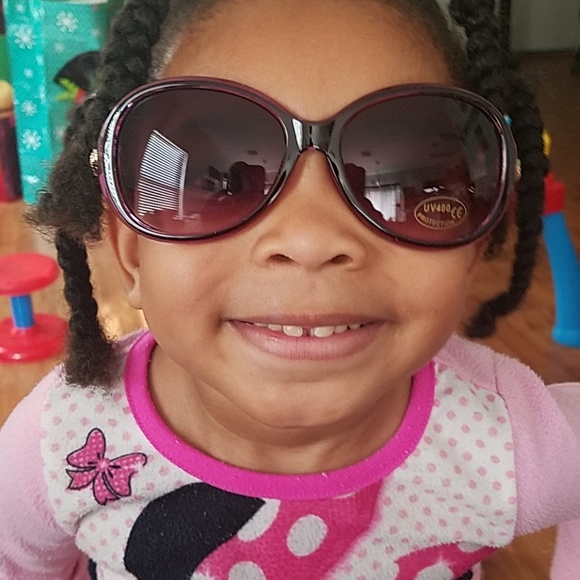 Sunglasses - Picture 5 of 6